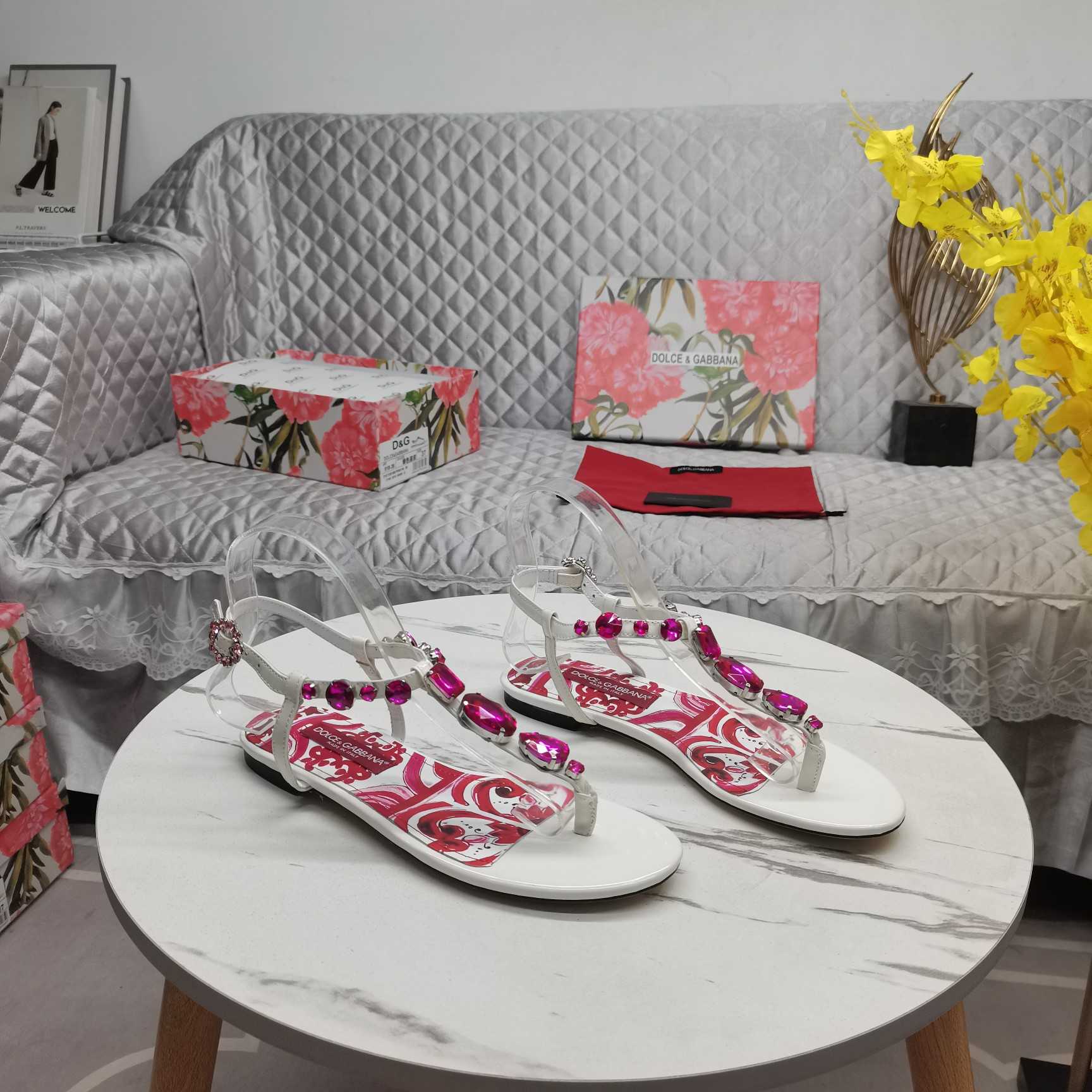 Dolce & Gabbana Patent Leather Thong Sandals - DopestKickz