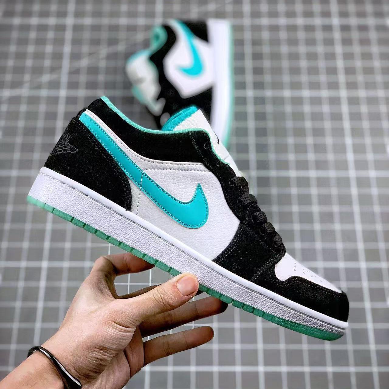 Air Jordan 1 Low Sneaker   CQ9828-131 - DopestKickz