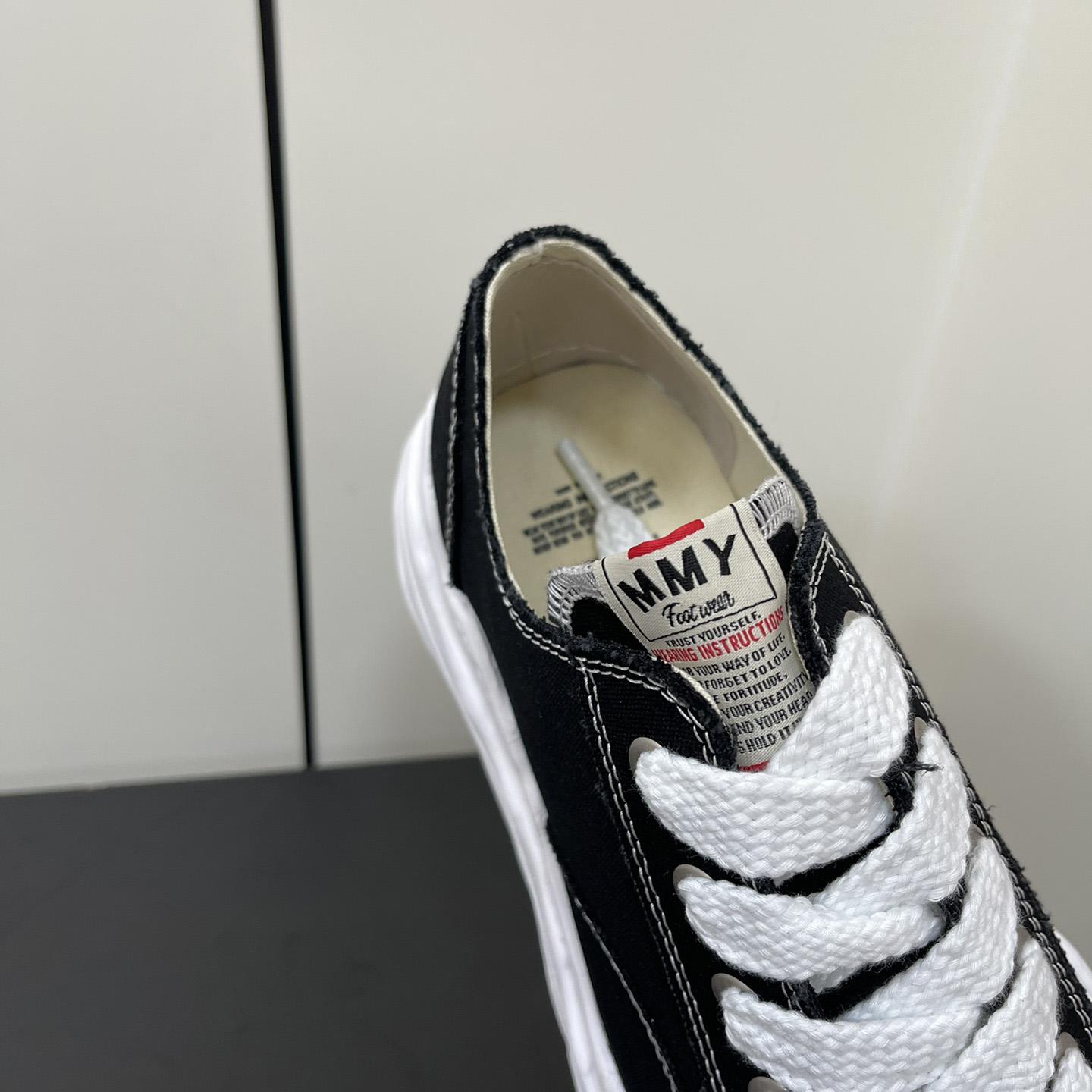 Maison Mihara Yasuhiro Low-Top Sneakers - DopestKickz