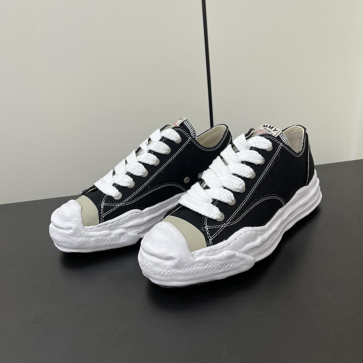 Maison Mihara Yasuhiro Low-Top Sneakers - DopestKickz