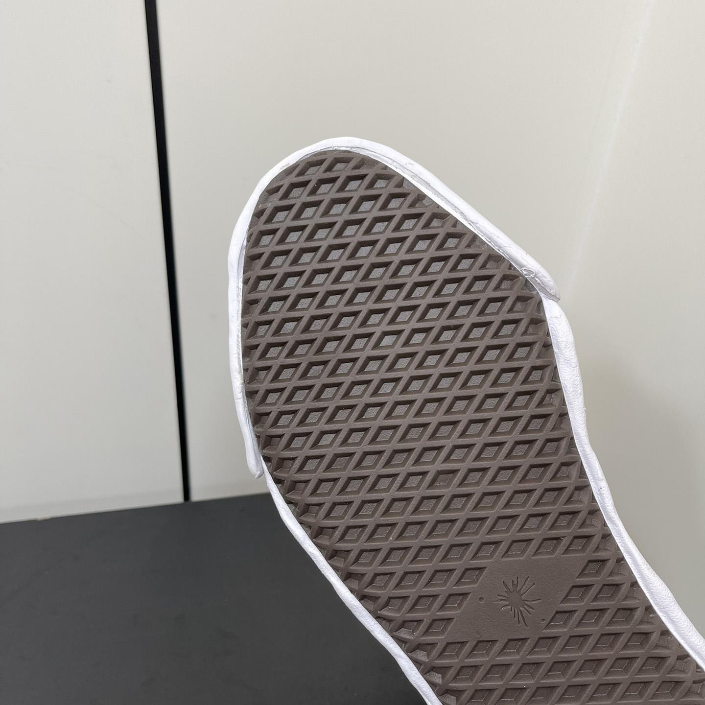 Maison Mihara Yasuhiro Low-Top Sneakers - DopestKickz