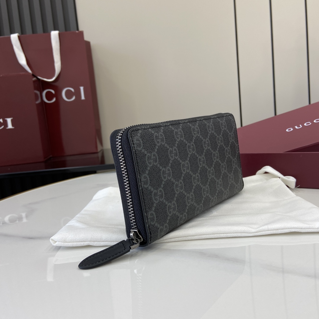 Gucci GG Emblem Around Wallet - DopestKickz