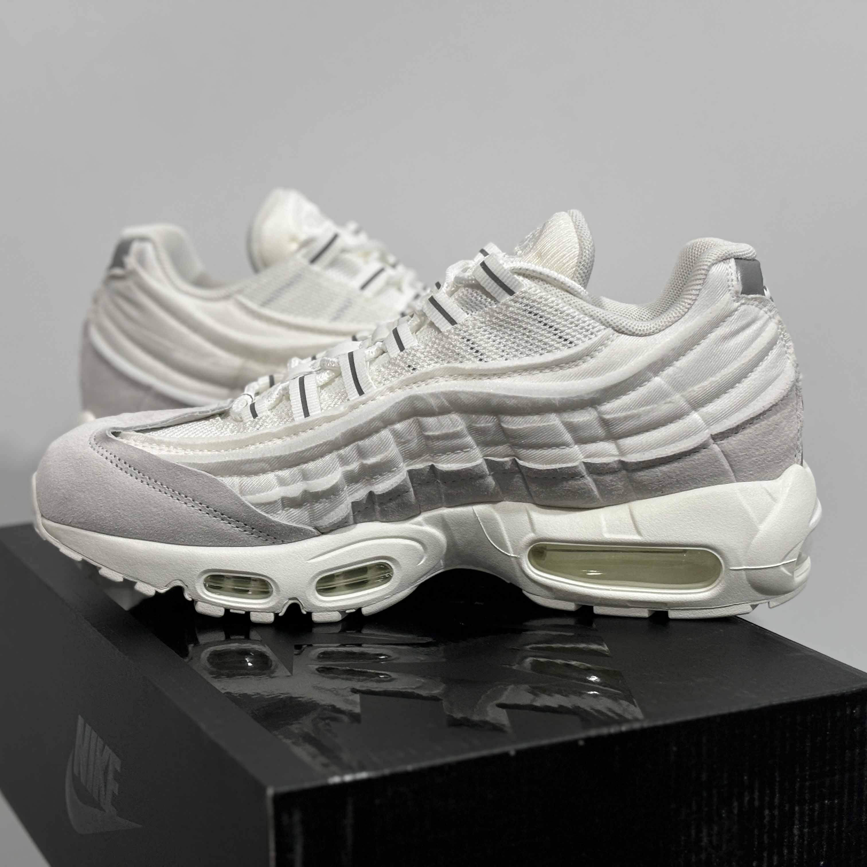 CDG X Nike Air Max 95 OG Sneaker    CU8406-100 - DopestKickz
