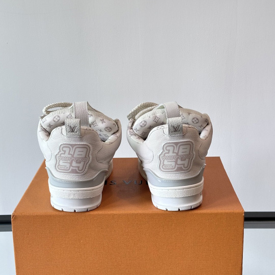 Louis Vuitton LV Skate Sneaker   1ADG7K - DopestKickz