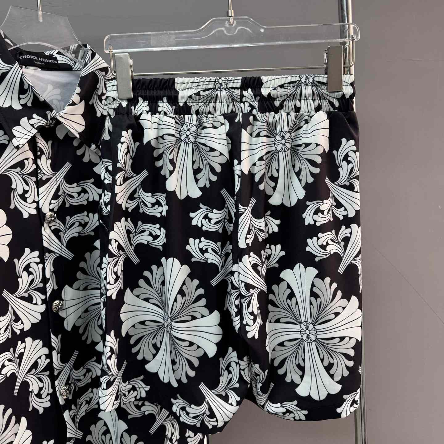 Chrome Heart Shirt & Shorts - DopestKickz