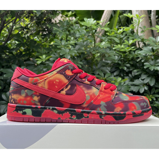 The Wizard of Oz x Nike SB Dunk Low“RubySlipper” Sneaker    FZ1291-600  - DopestKickz