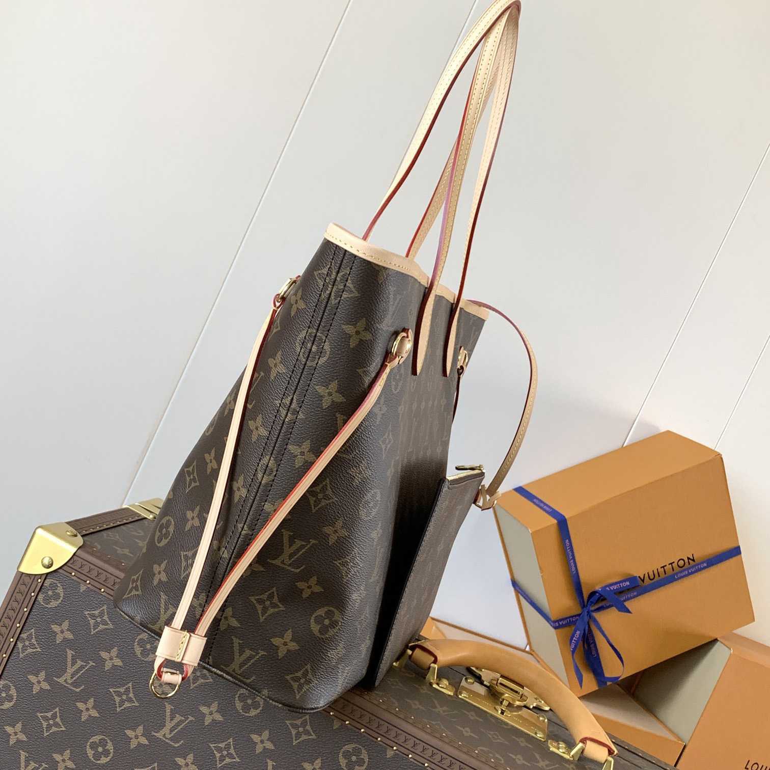 Louis Vuitton Neverfull MM  M46975 - DopestKickz