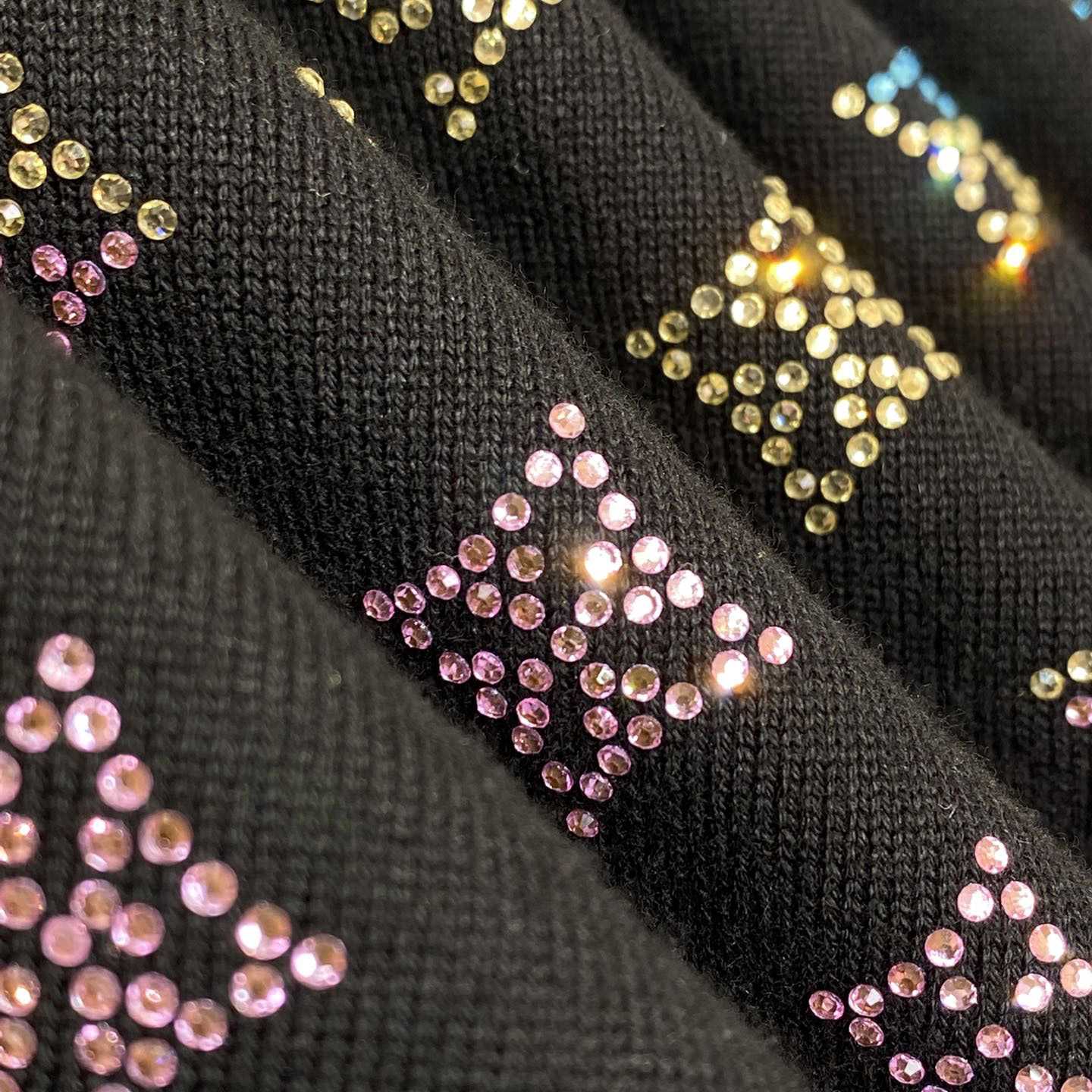 Louis Vuitton Monogram Gradient Embellished Short-Sleeved Crewneck  1AGTLL - DopestKickz