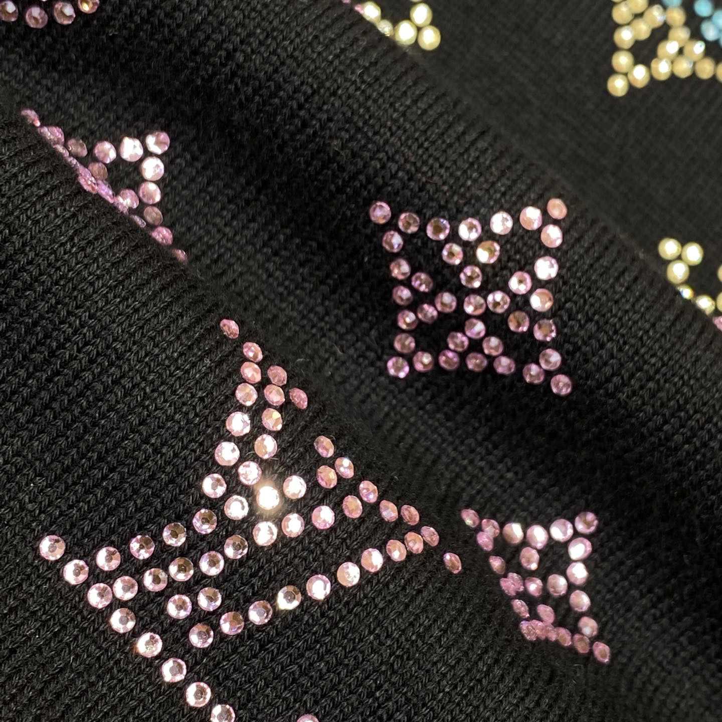 Louis Vuitton Monogram Gradient Embellished Short-Sleeved Crewneck  1AGTLL - DopestKickz