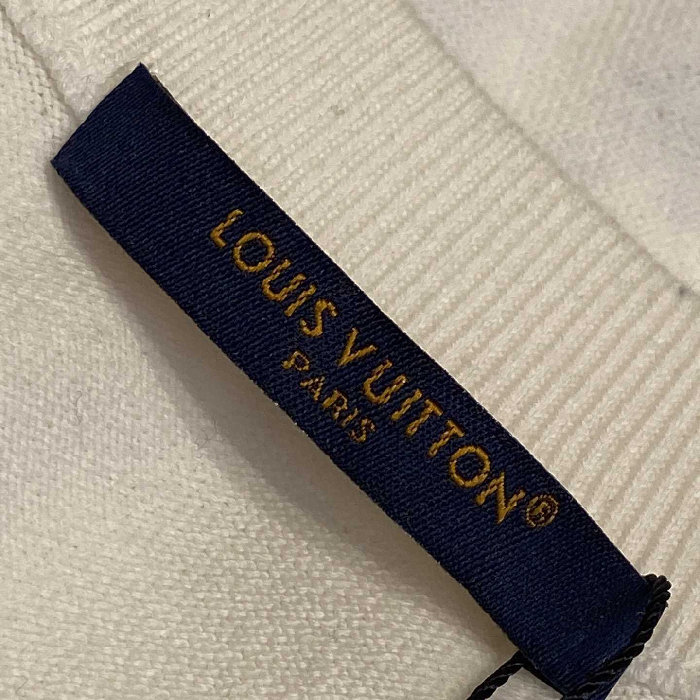 Louis Vuitton Monogram Gradient Embellished Short-Sleeved Crewneck  1AGTLL - DopestKickz