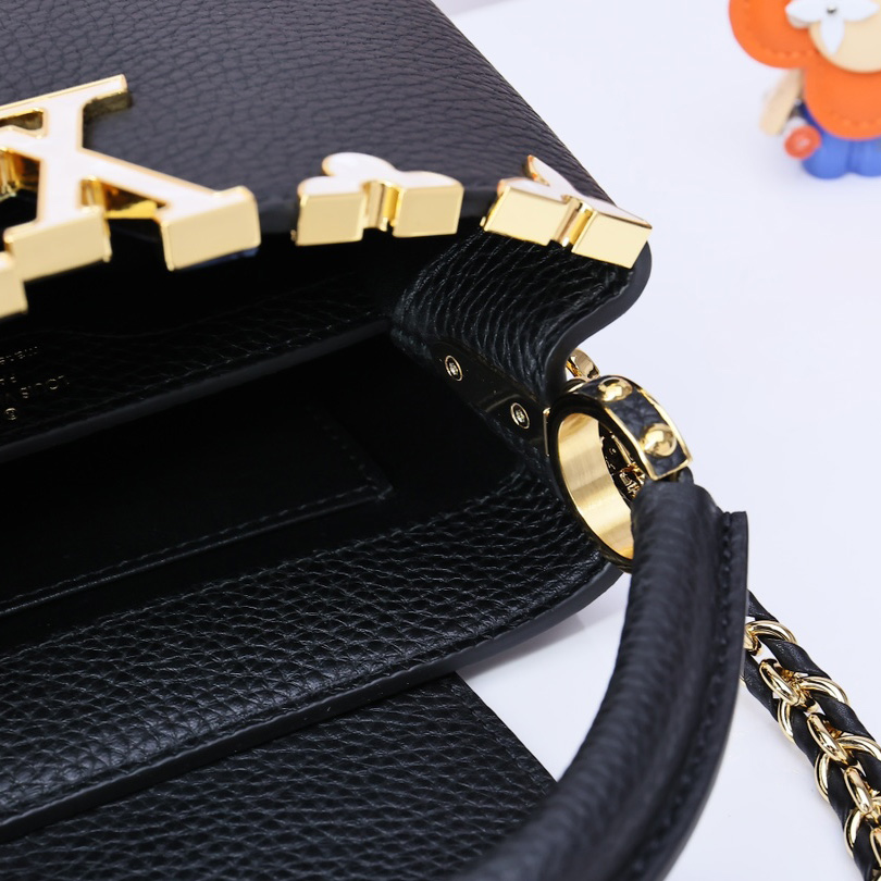 Louis Vuitton Capucines  m48865 - DopestKickz