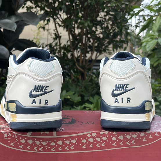 Nike Air Flight 89 Sneaker    FQ8256-001  - DopestKickz