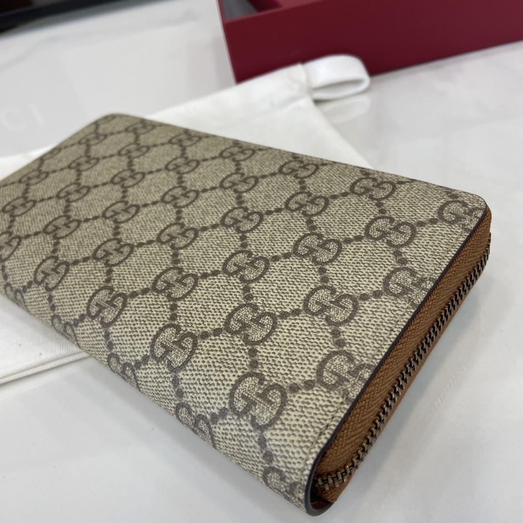 Gucci GG Emblem Around Wallet - DopestKickz