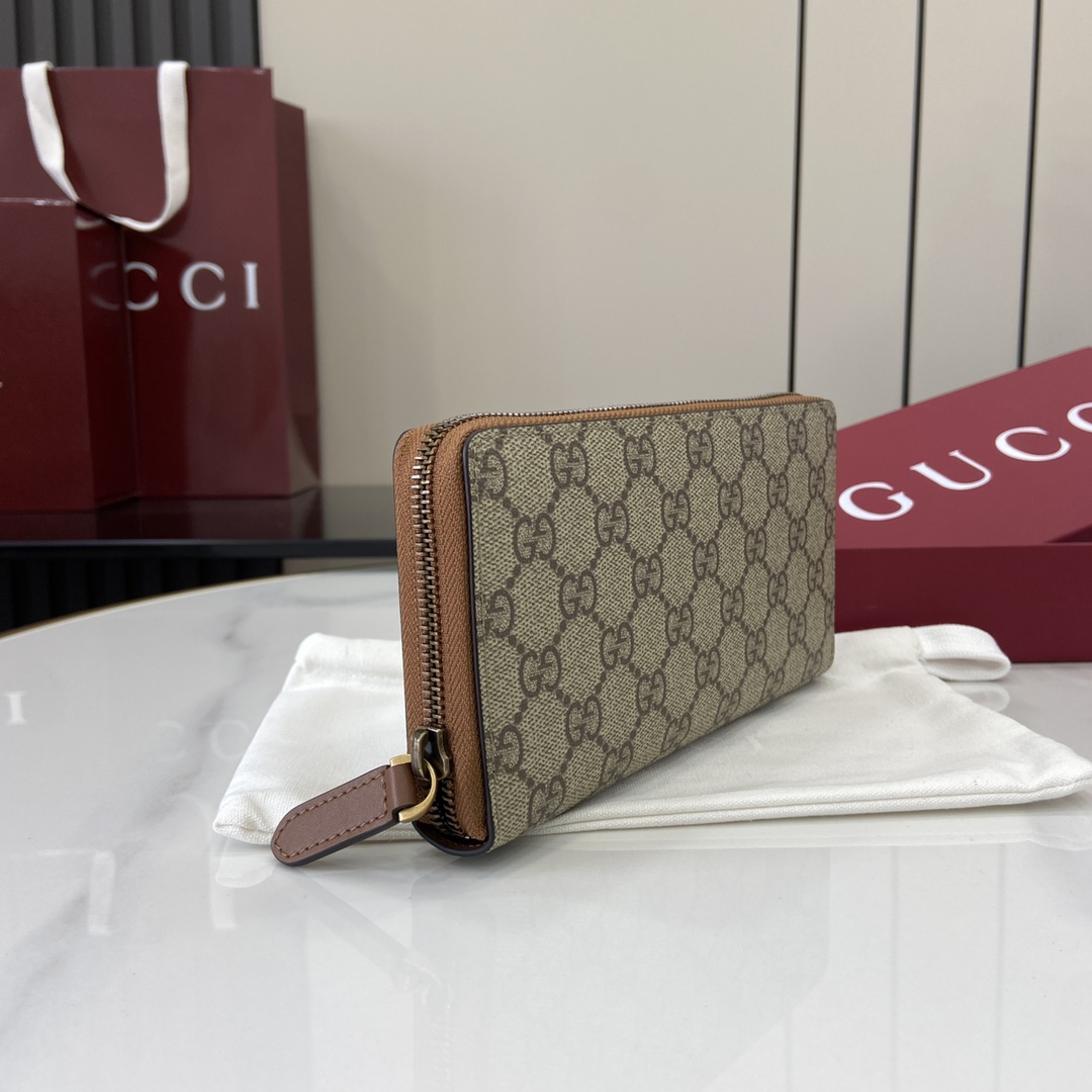 Gucci GG Emblem Around Wallet - DopestKickz