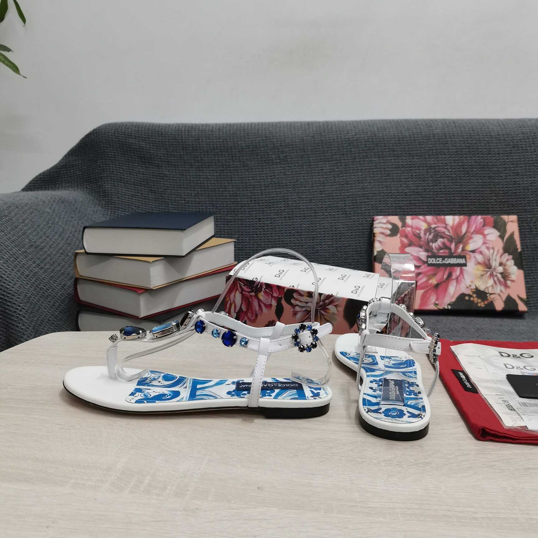 Dolce & Gabbana Patent Leather Thong Sandals With Embroidery - DopestKickz