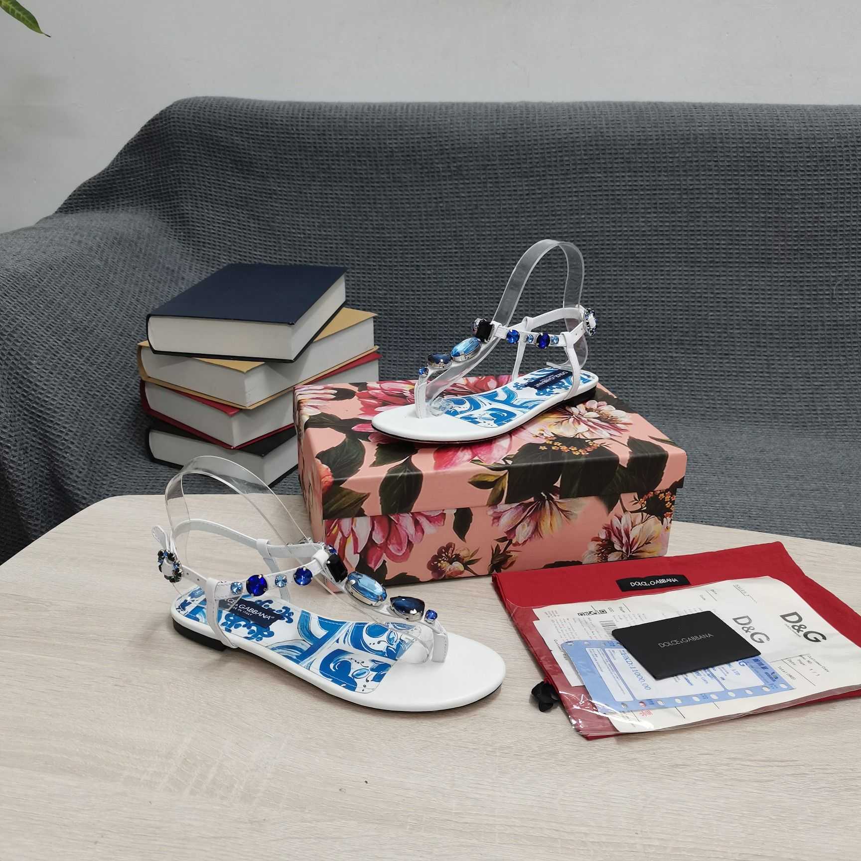 Dolce & Gabbana Patent Leather Thong Sandals With Embroidery - DopestKickz