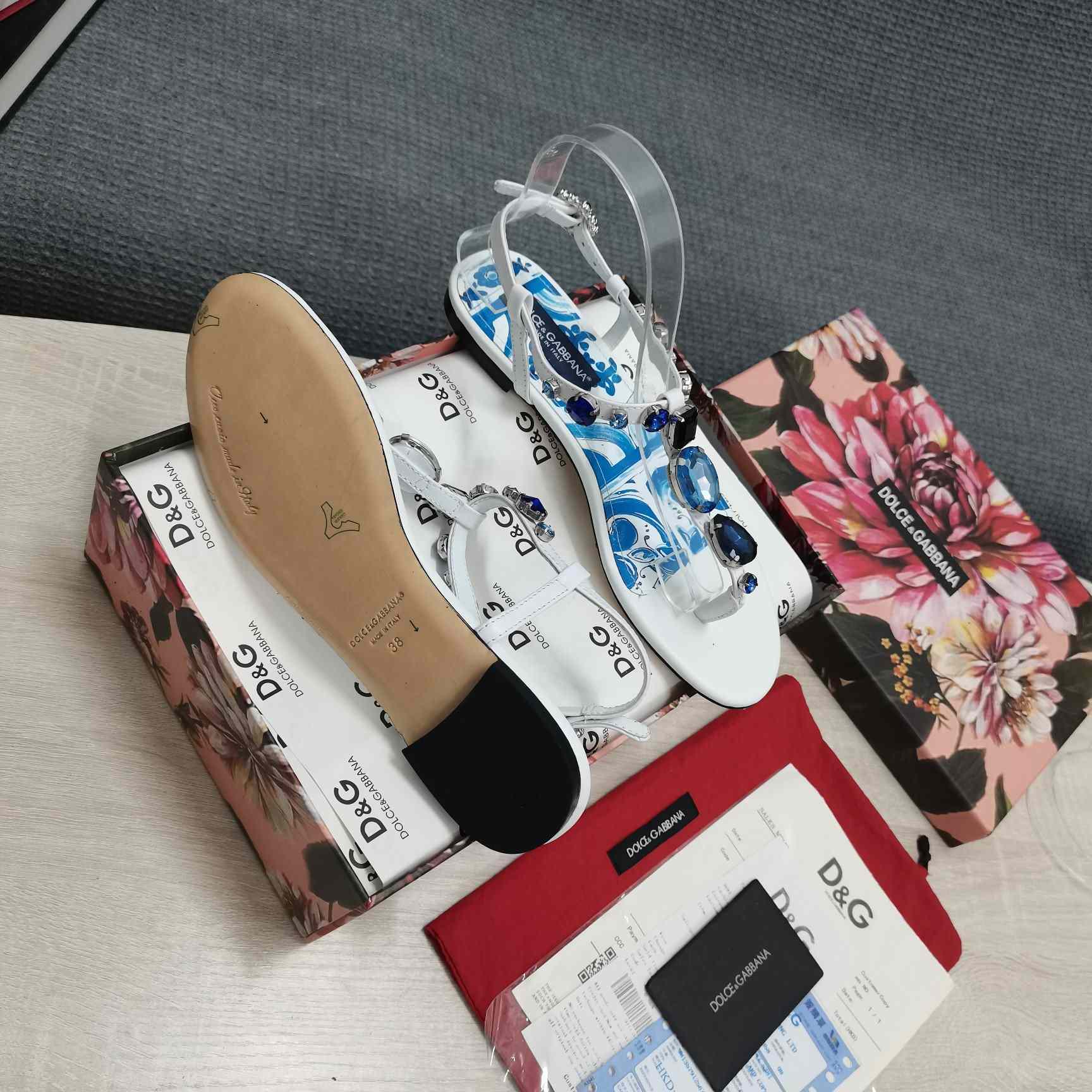 Dolce & Gabbana Patent Leather Thong Sandals With Embroidery - DopestKickz