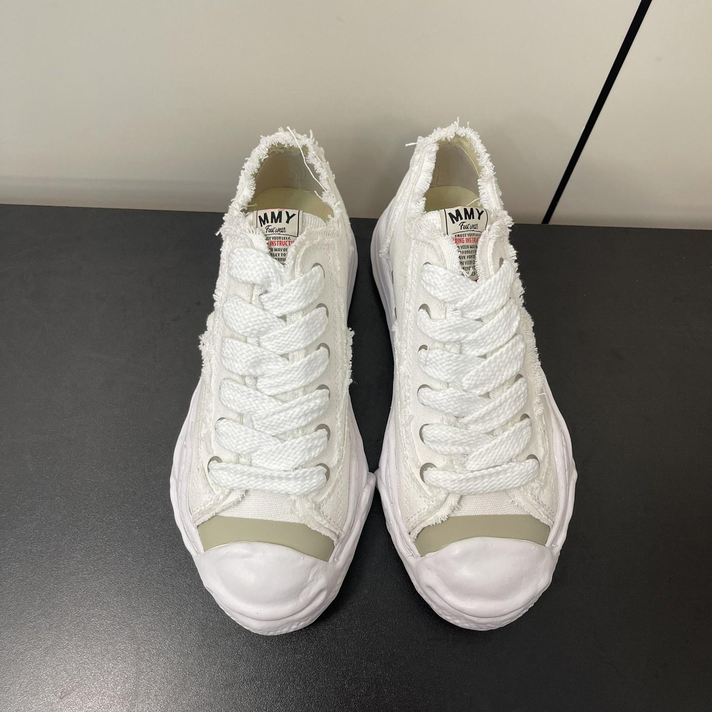 Maison Mihara Yasuhiro Low-Top Sneakers - DopestKickz