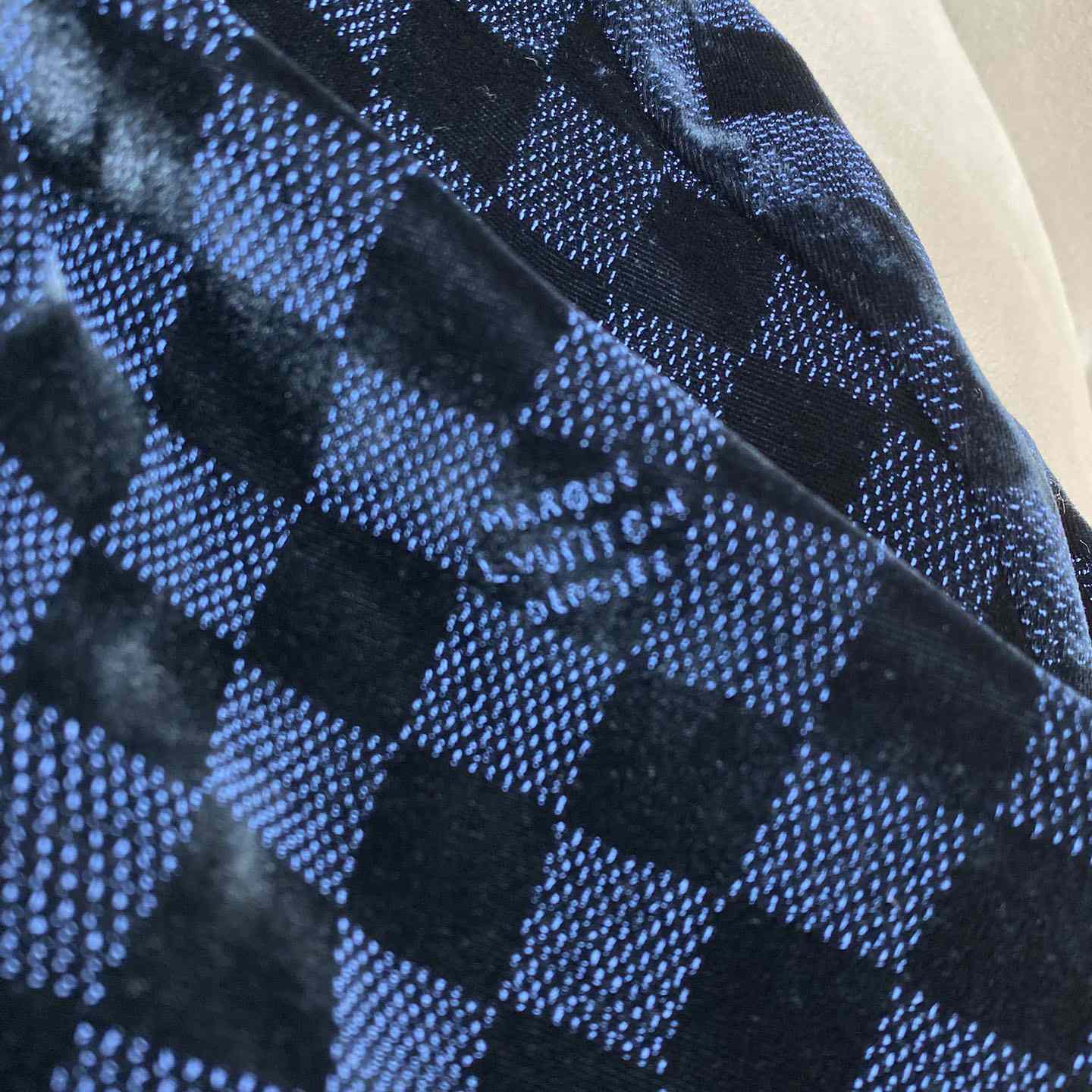 Louis Vuitton Silk-Blend Velvet Long-Sleeved Evening Overshirt  1AFWF7 - DopestKickz