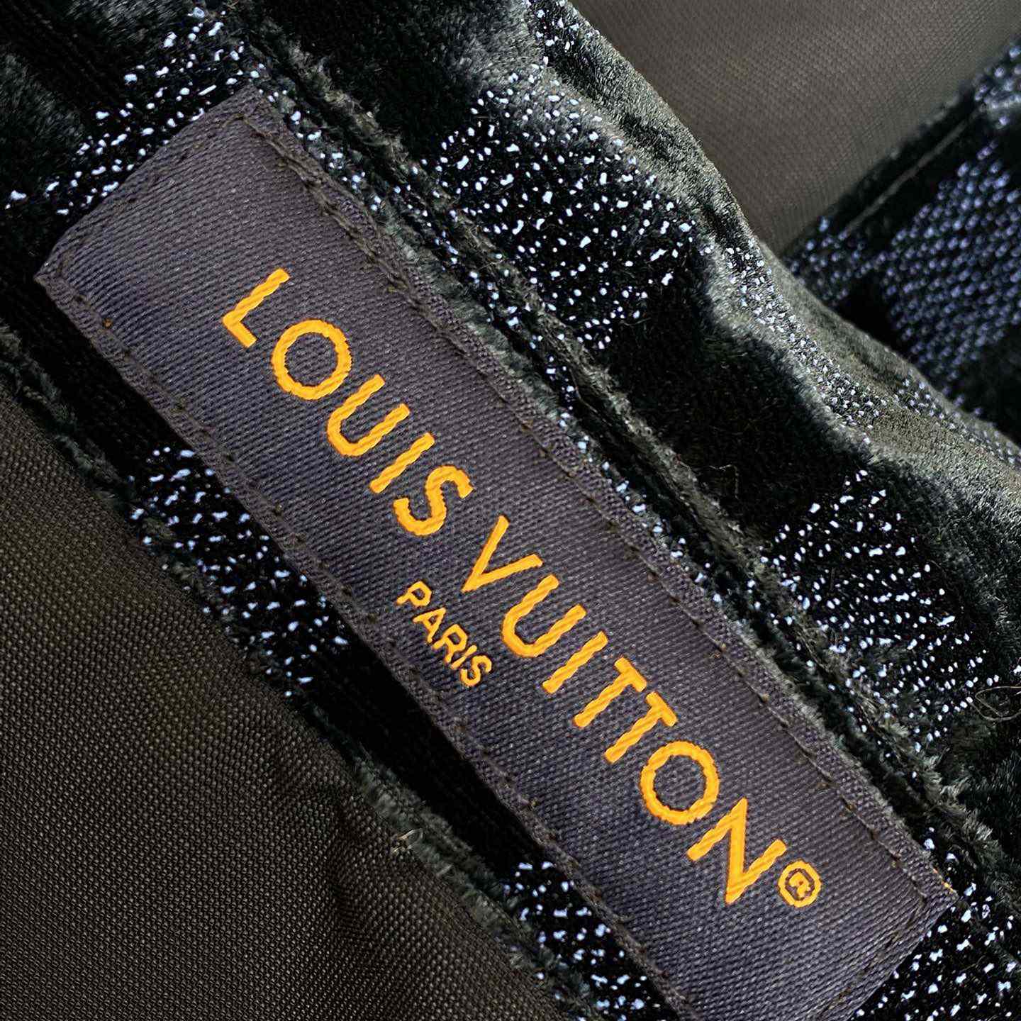 Louis Vuitton Silk-Blend Velvet Long-Sleeved Evening Overshirt  1AFWF7 - DopestKickz