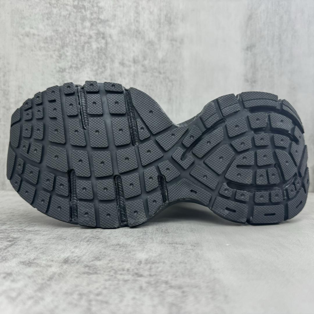 Balenciaga 5XL Sneaker  - DopestKickz