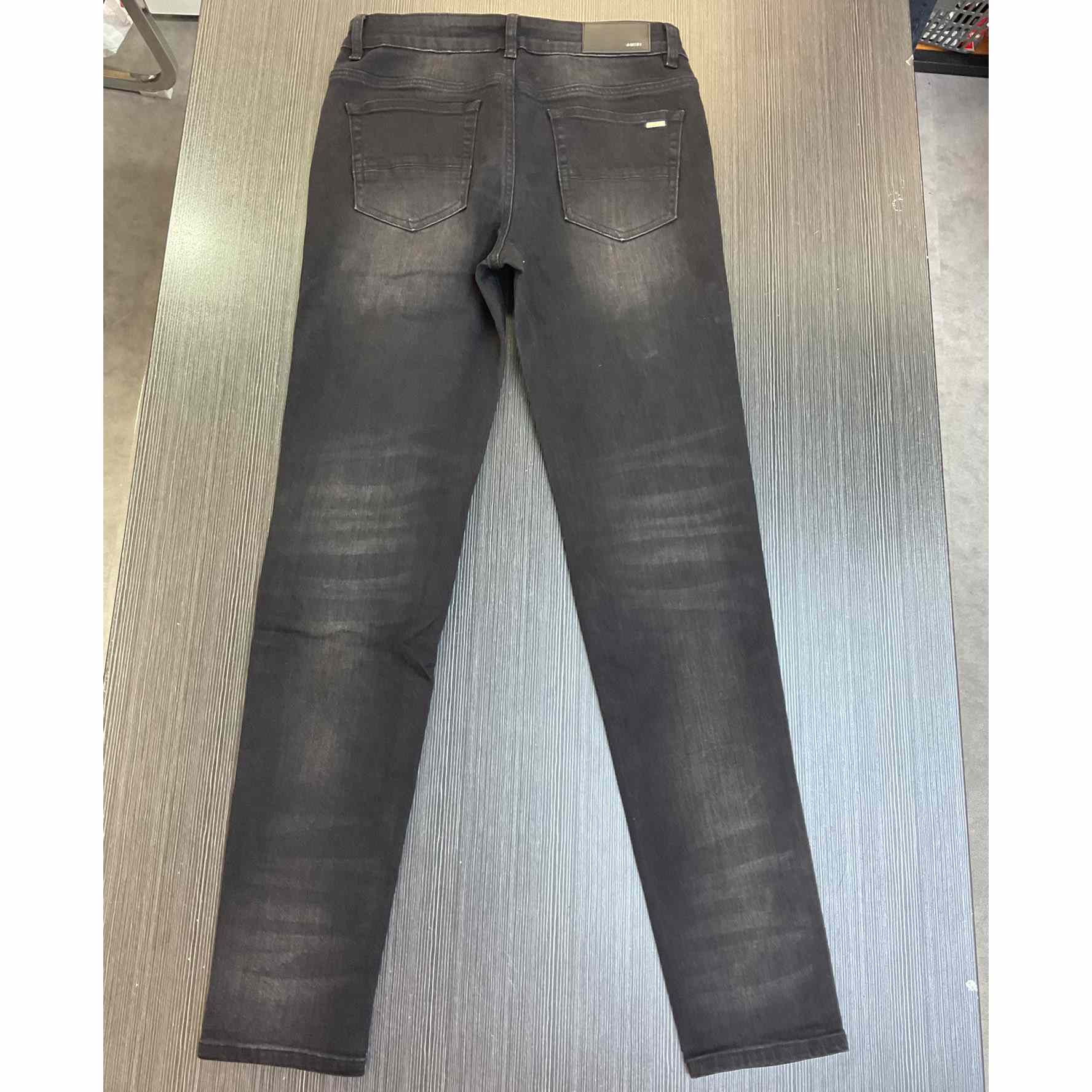 Amiri Jeans    - DopestKickz