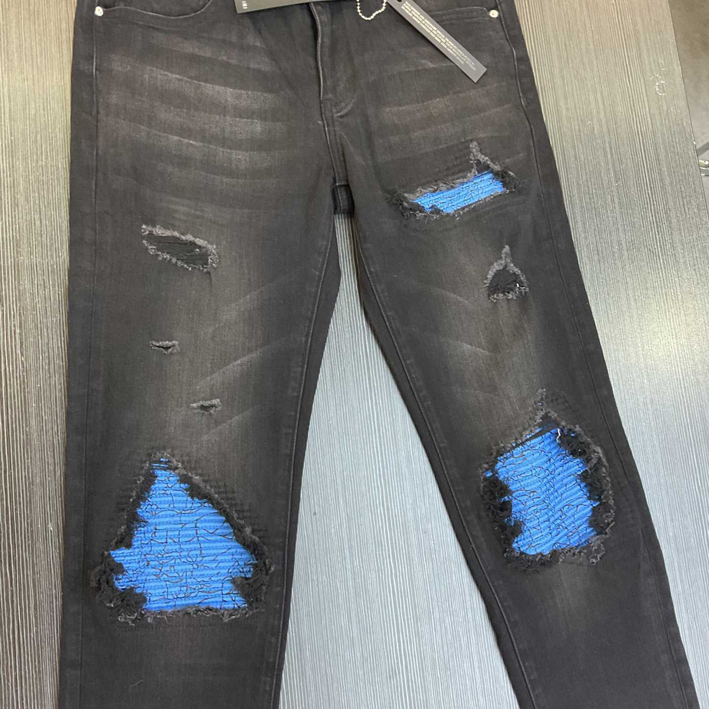 Amiri Jeans    - DopestKickz