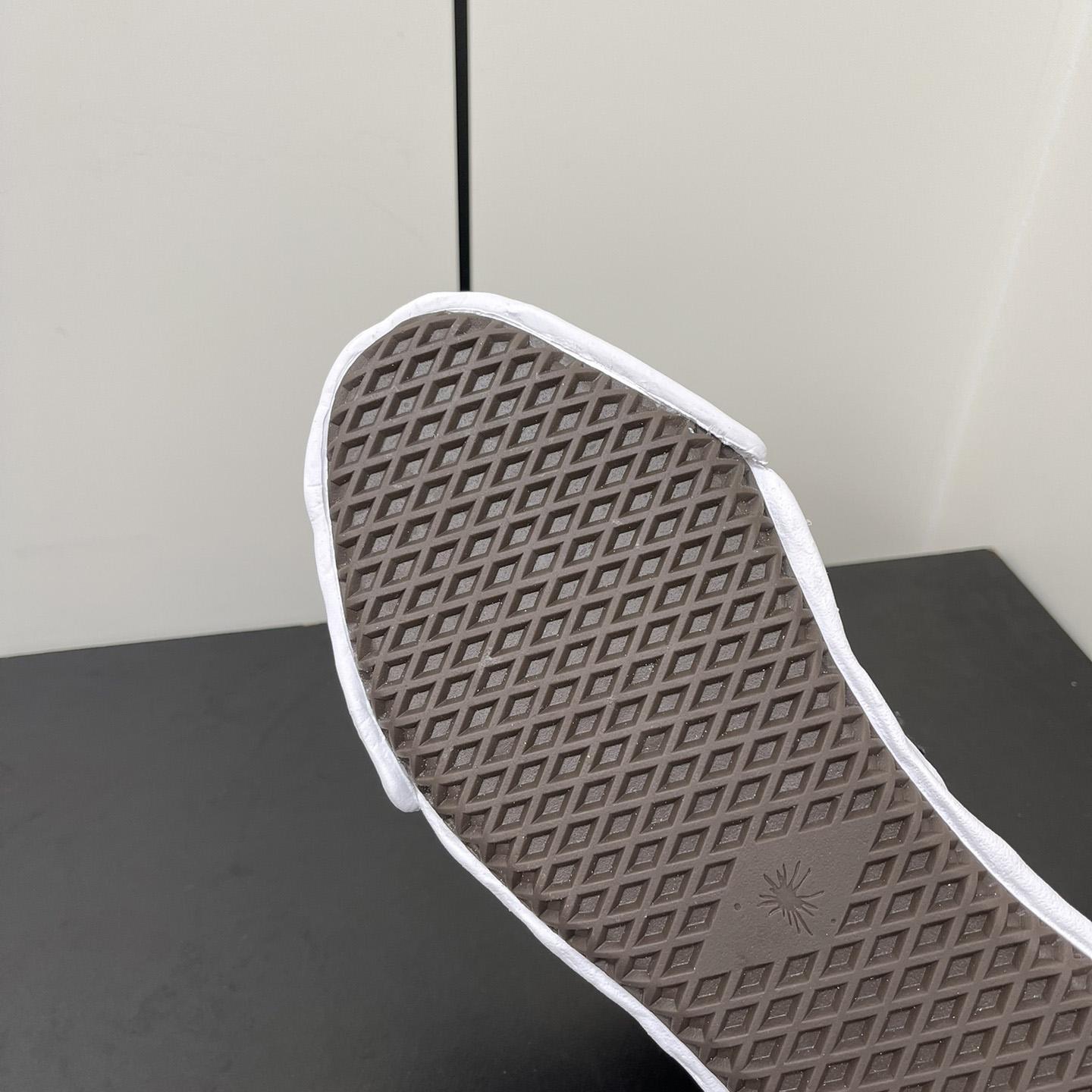 Maison Mihara Yasuhiro Low-Top Sneakers - DopestKickz