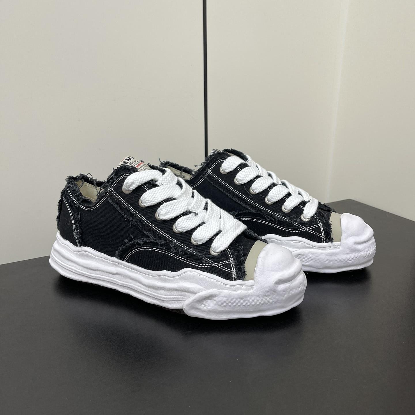 Maison Mihara Yasuhiro Low-Top Sneakers - DopestKickz