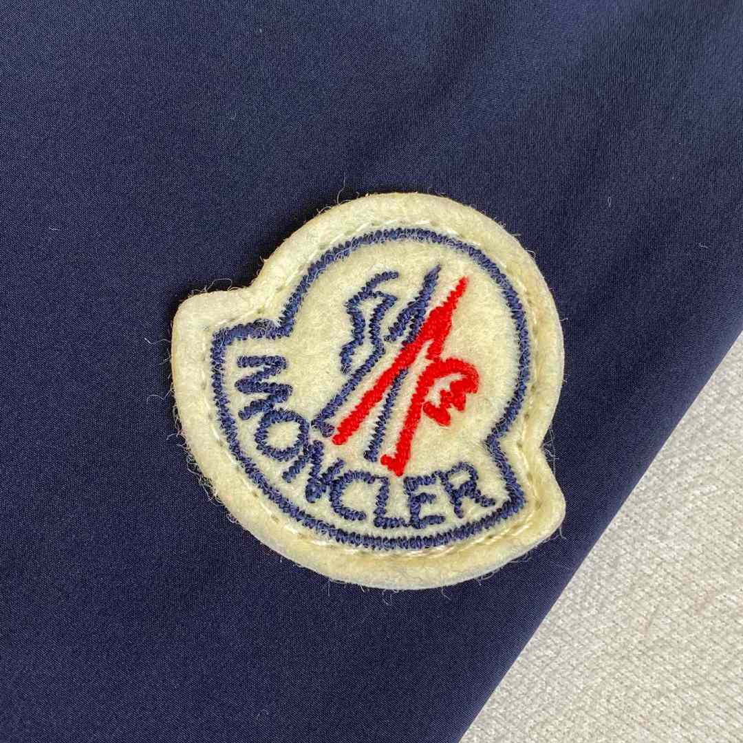 Moncler Logo Patch Zip-Up Jacket - DopestKickz