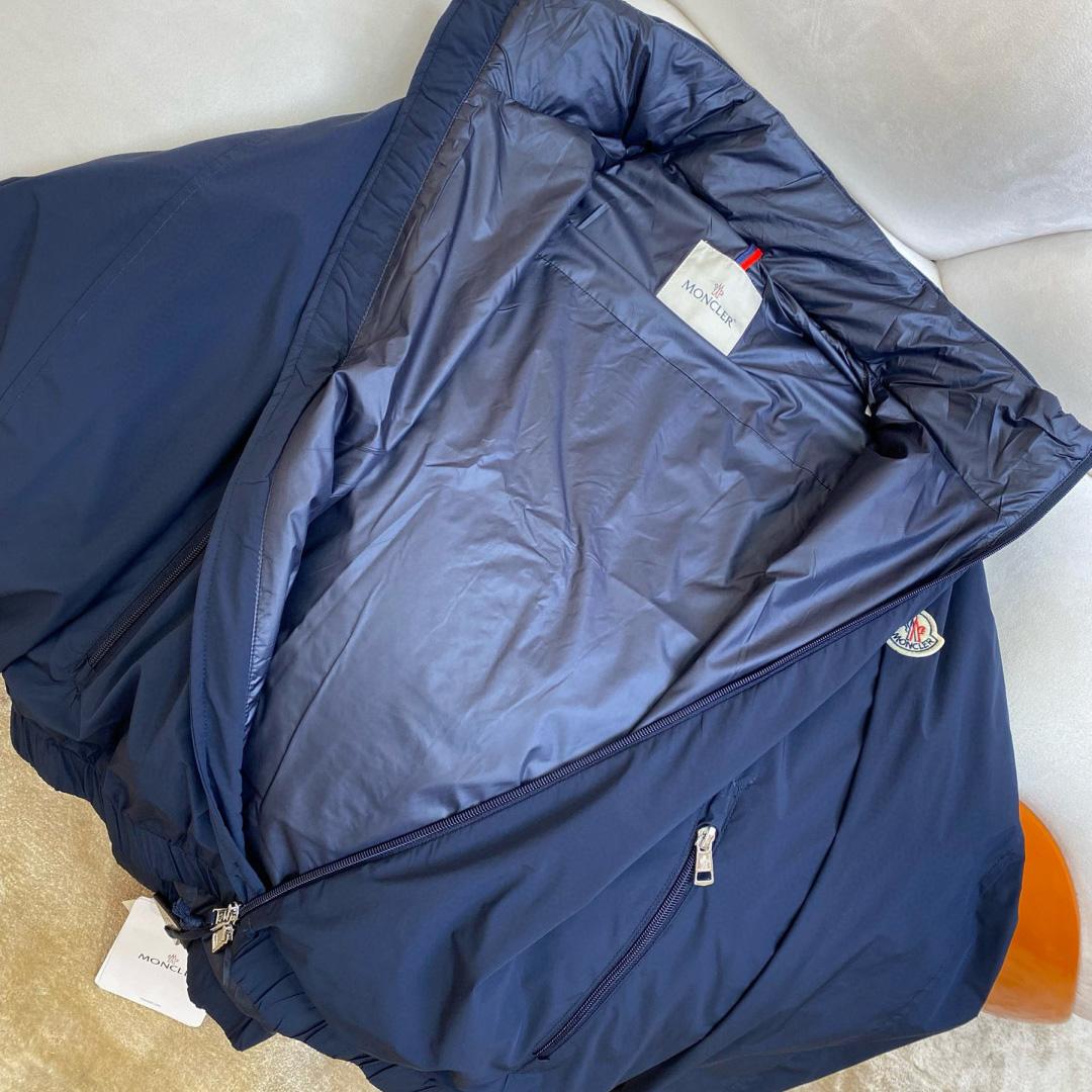 Moncler Logo Patch Zip-Up Jacket - DopestKickz