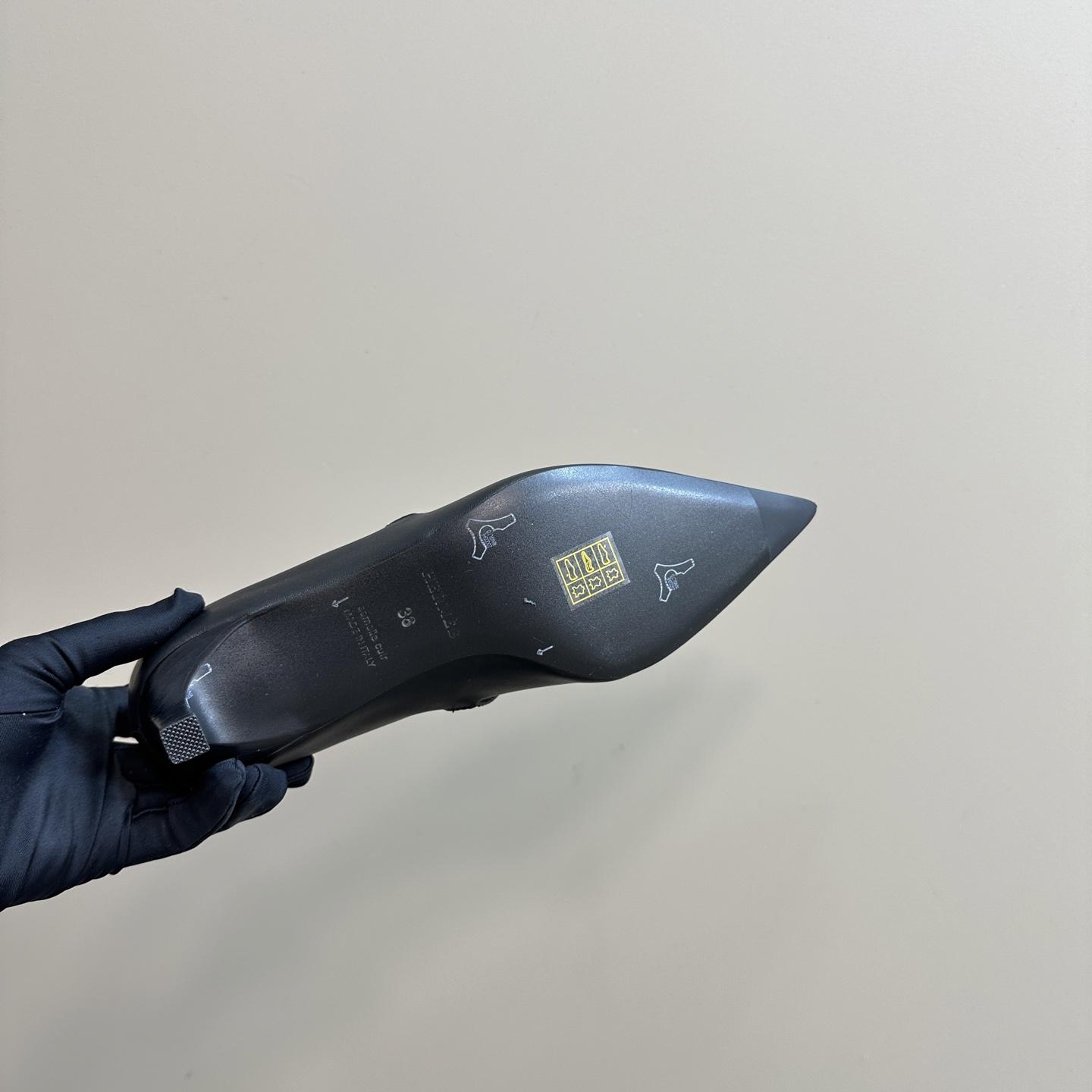 Hermes Kiara 40 Pump - DopestKickz