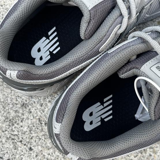 New Balance NB 1906R CNY“Year OfThe Snake” Sneakers      U1906RNY - DopestKickz