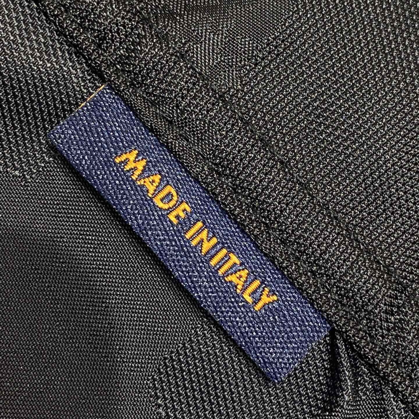 Louis Vuitton Nylon Windbreaker    1AGIPG - DopestKickz