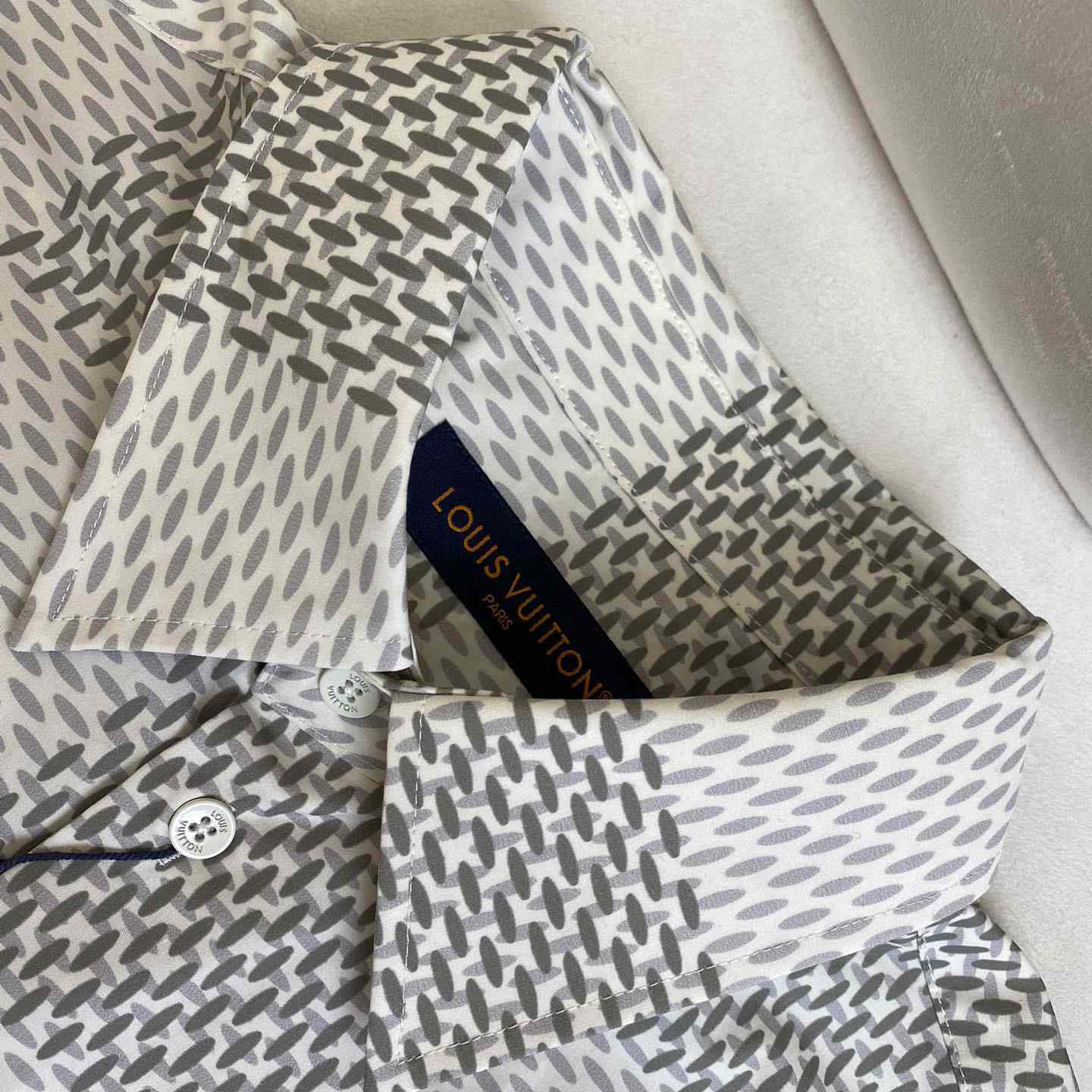 Louis Vuitton Damier Long-Sleeved Classic Cotton Shirt   1AFJDA - DopestKickz