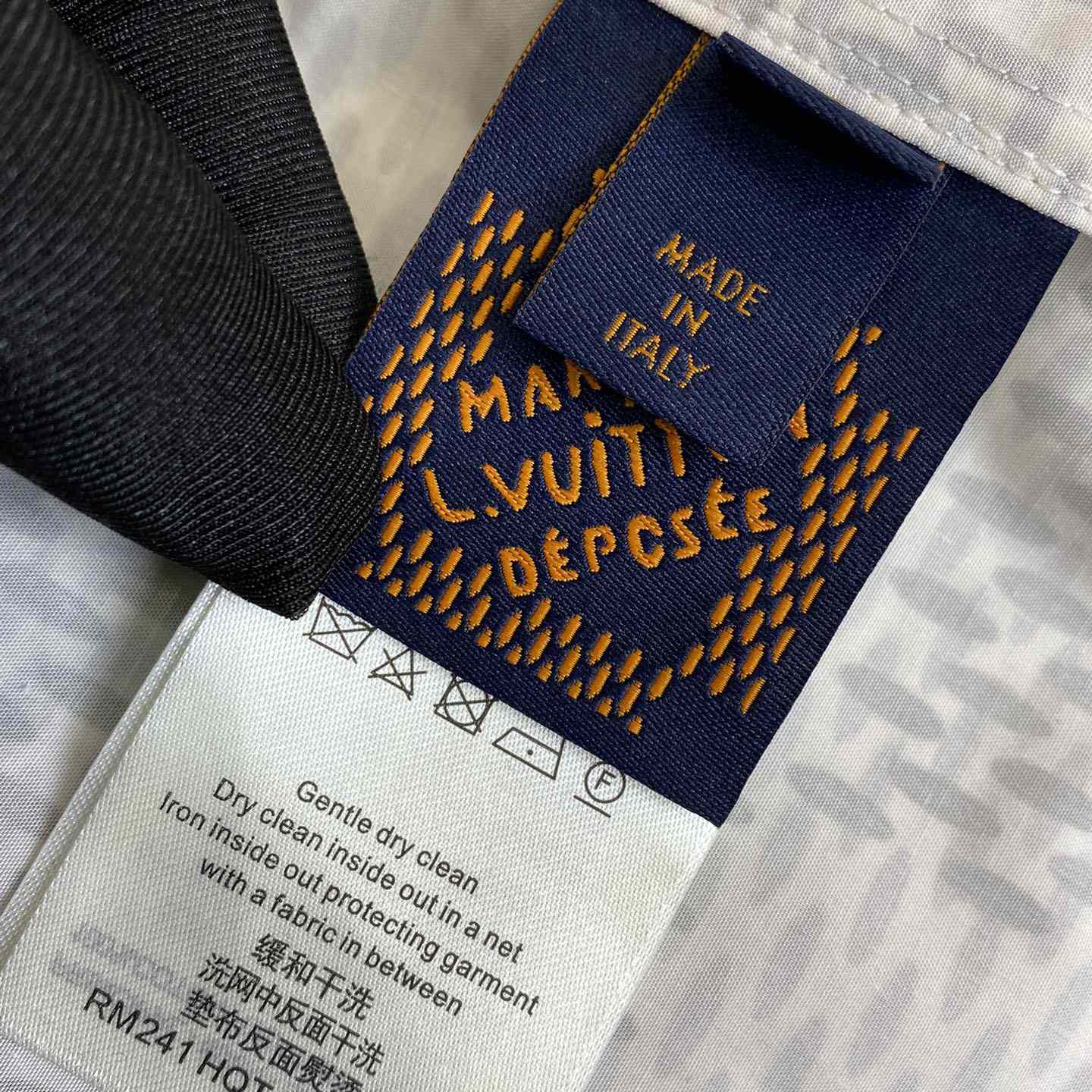 Louis Vuitton Damier Long-Sleeved Classic Cotton Shirt   1AFJDA - DopestKickz