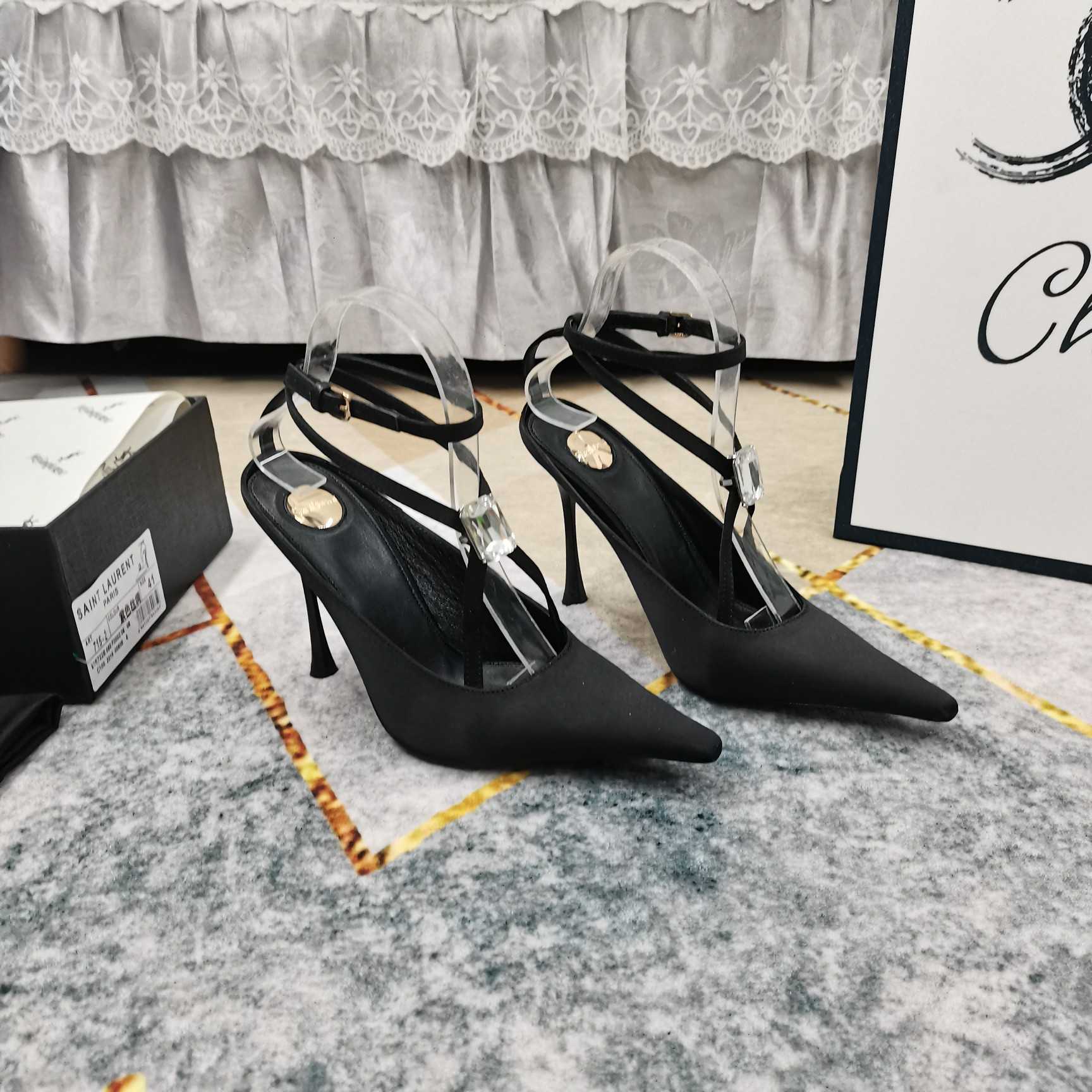 Saint Laurent Harlow Pumps In Satin Crepe And Crystals - DopestKickz