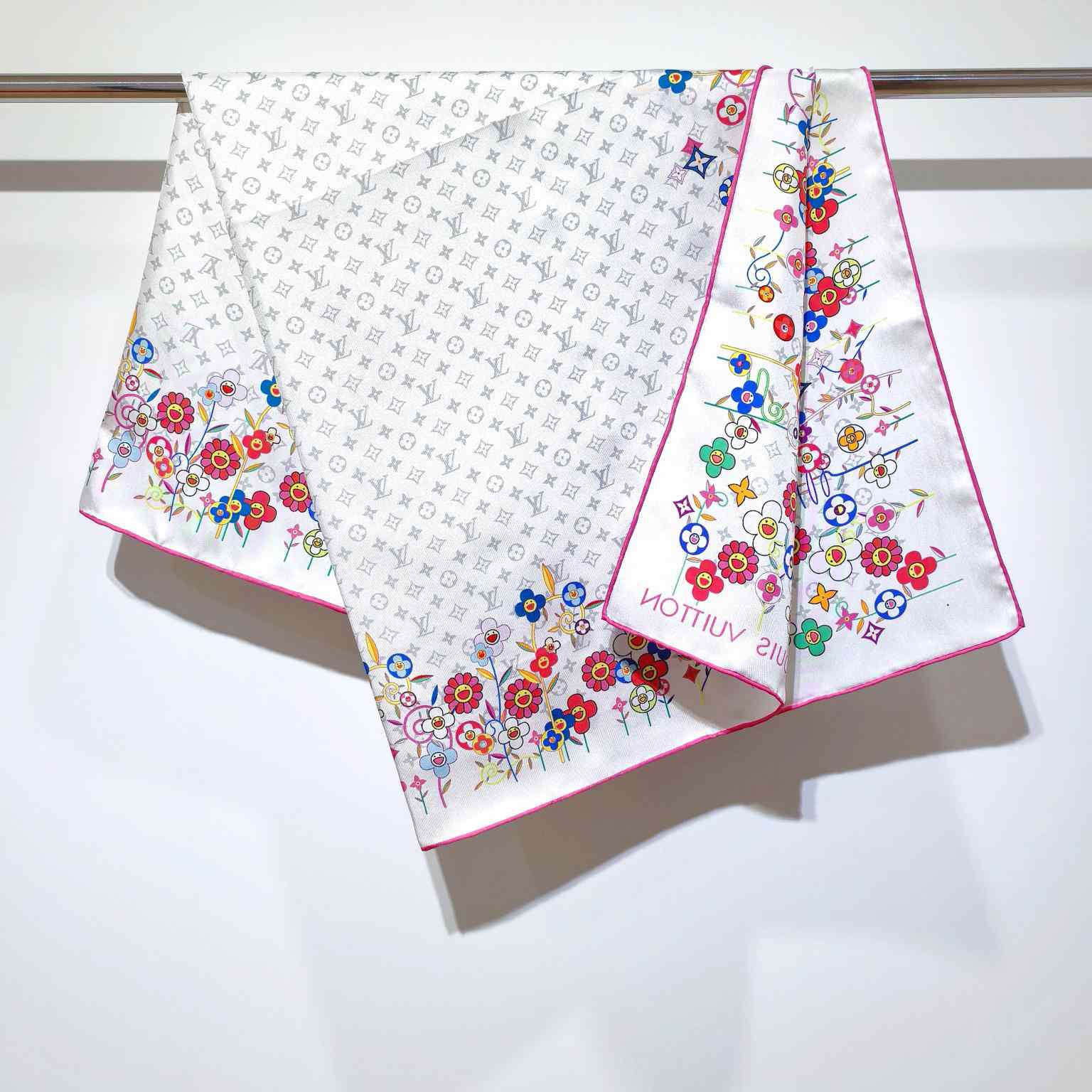 Louis Vuitton LV x TM Monogram Superflat Flowers Square 90   M96263 - DopestKickz