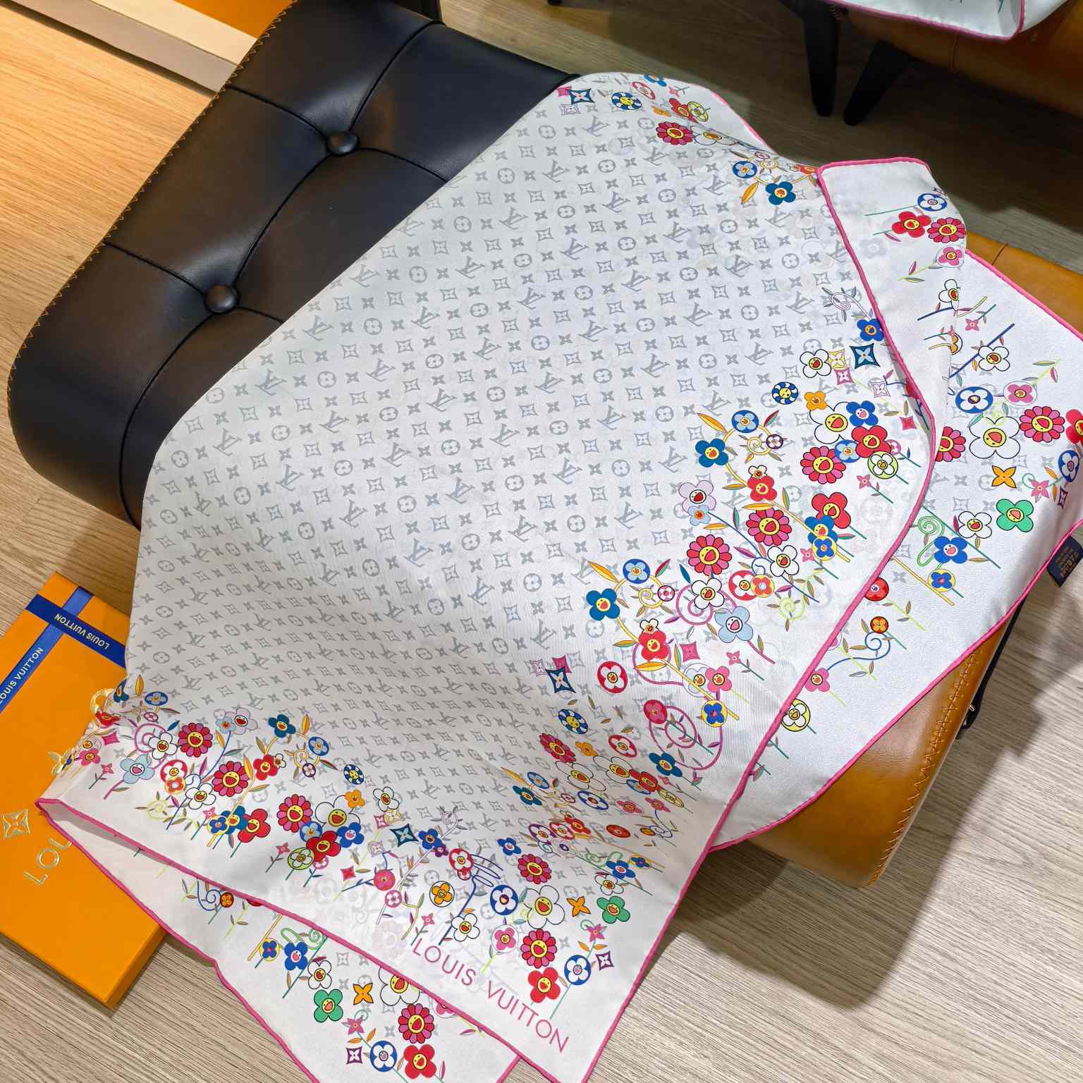 Louis Vuitton LV x TM Monogram Superflat Flowers Square 90   M96263 - DopestKickz