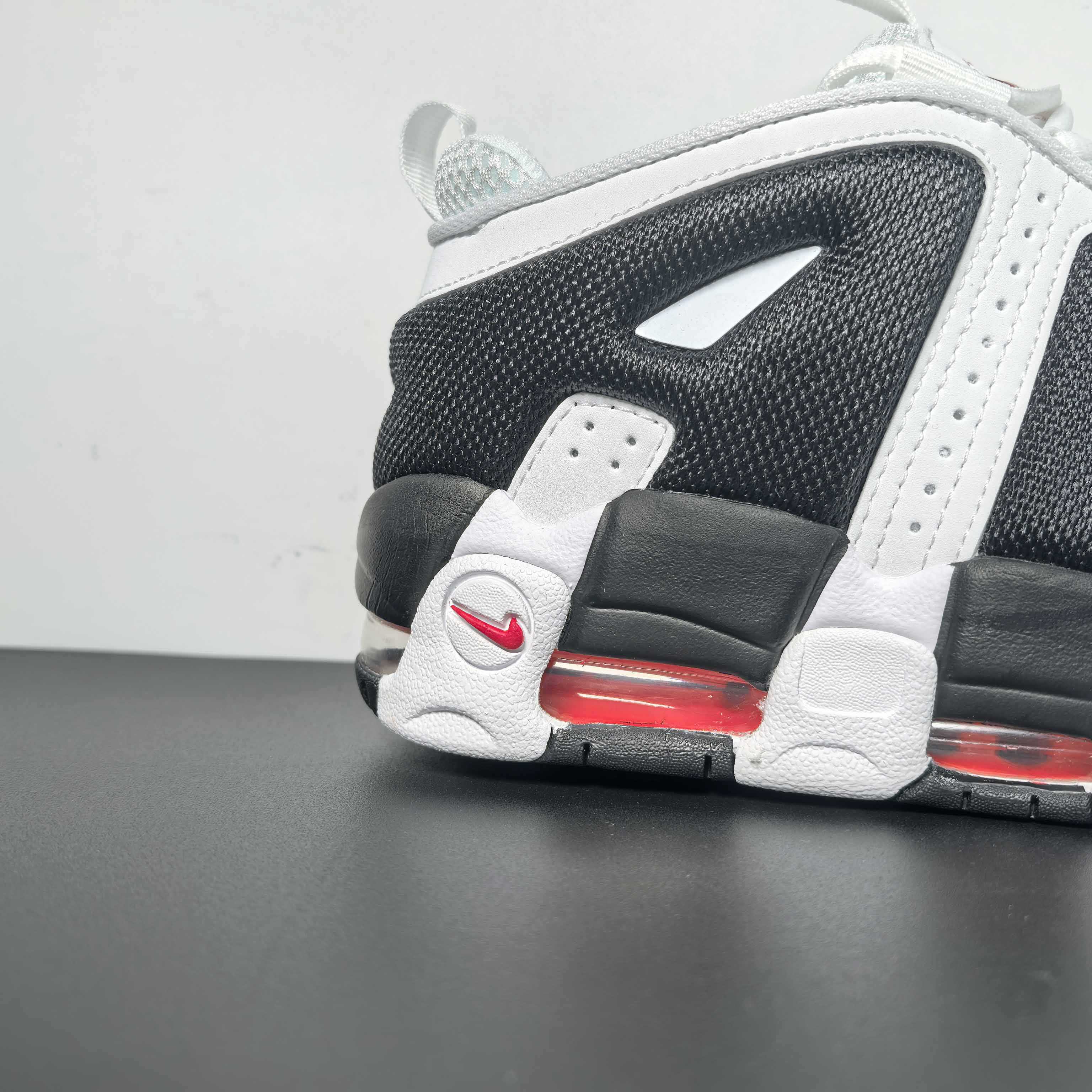 Nike Air More Uptempo Low  Sneakers     FZ3055-105 - DopestKickz