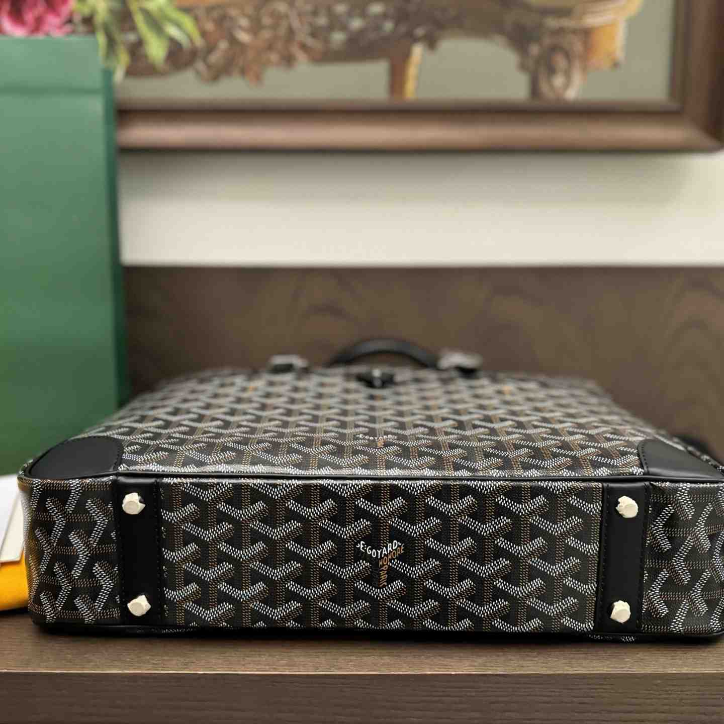 Goyard Ambassade MM Document Case - DopestKickz