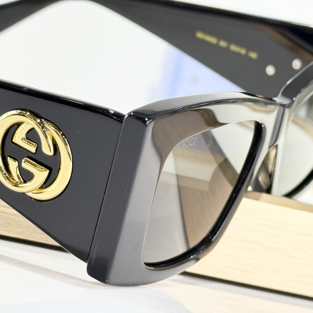 Gucci Square Frame Sunglasses  GG1842S - DopestKickz