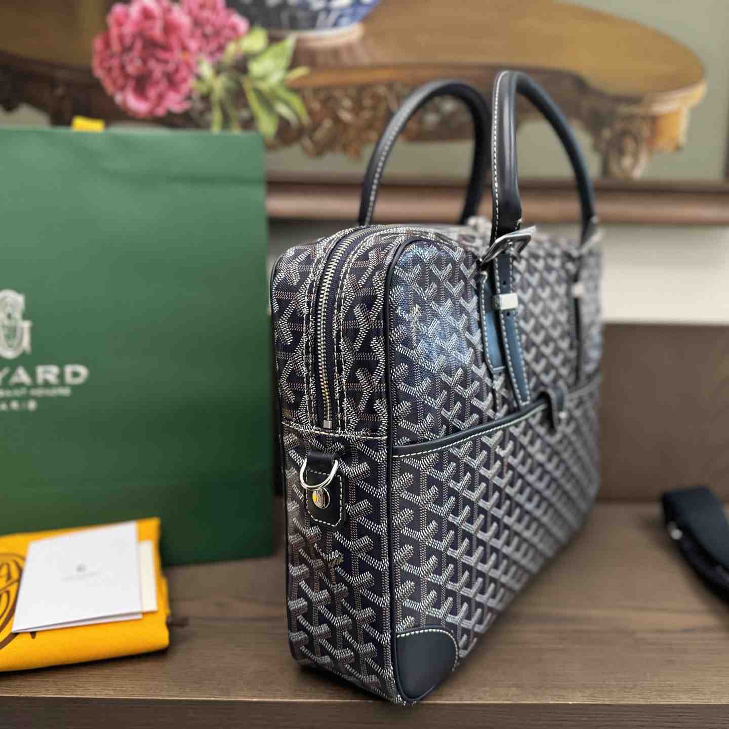 Goyard Ambassade MM Document Case - DopestKickz
