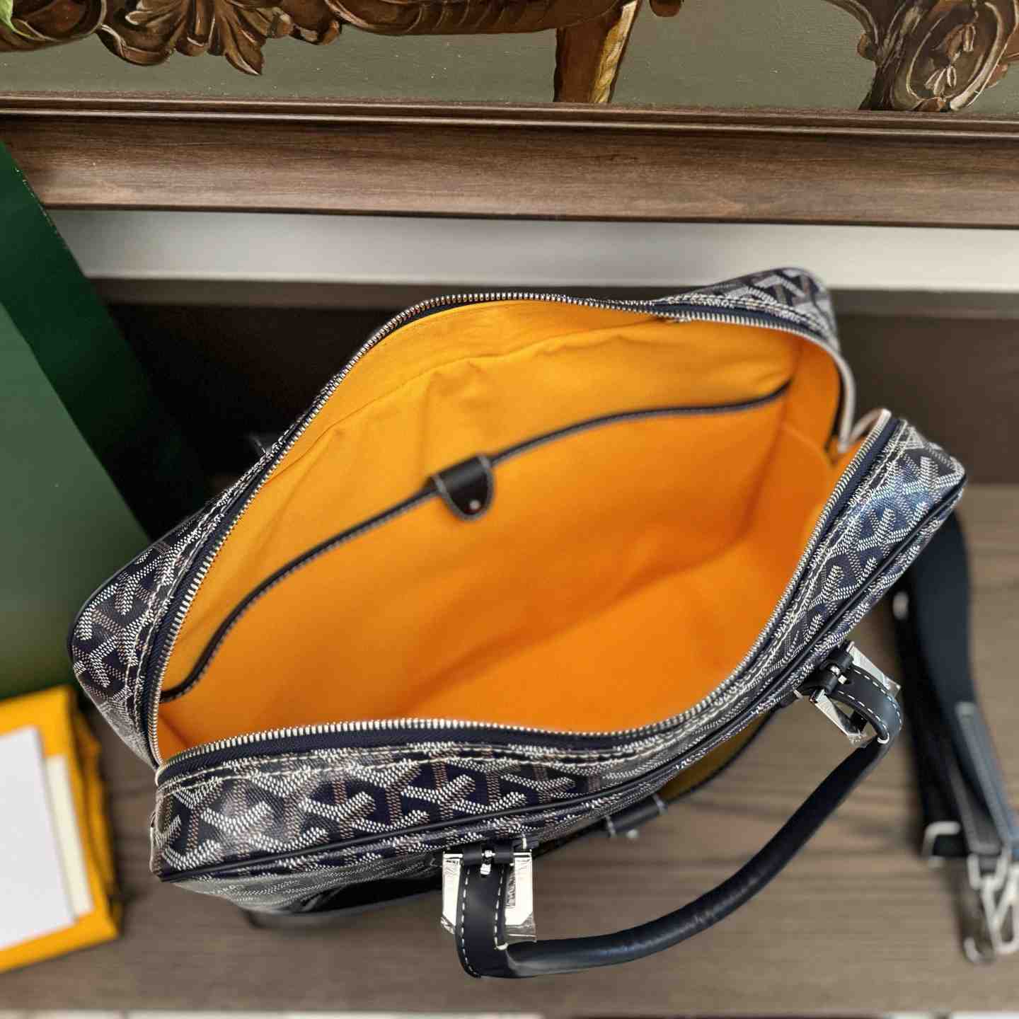 Goyard Ambassade MM Document Case - DopestKickz