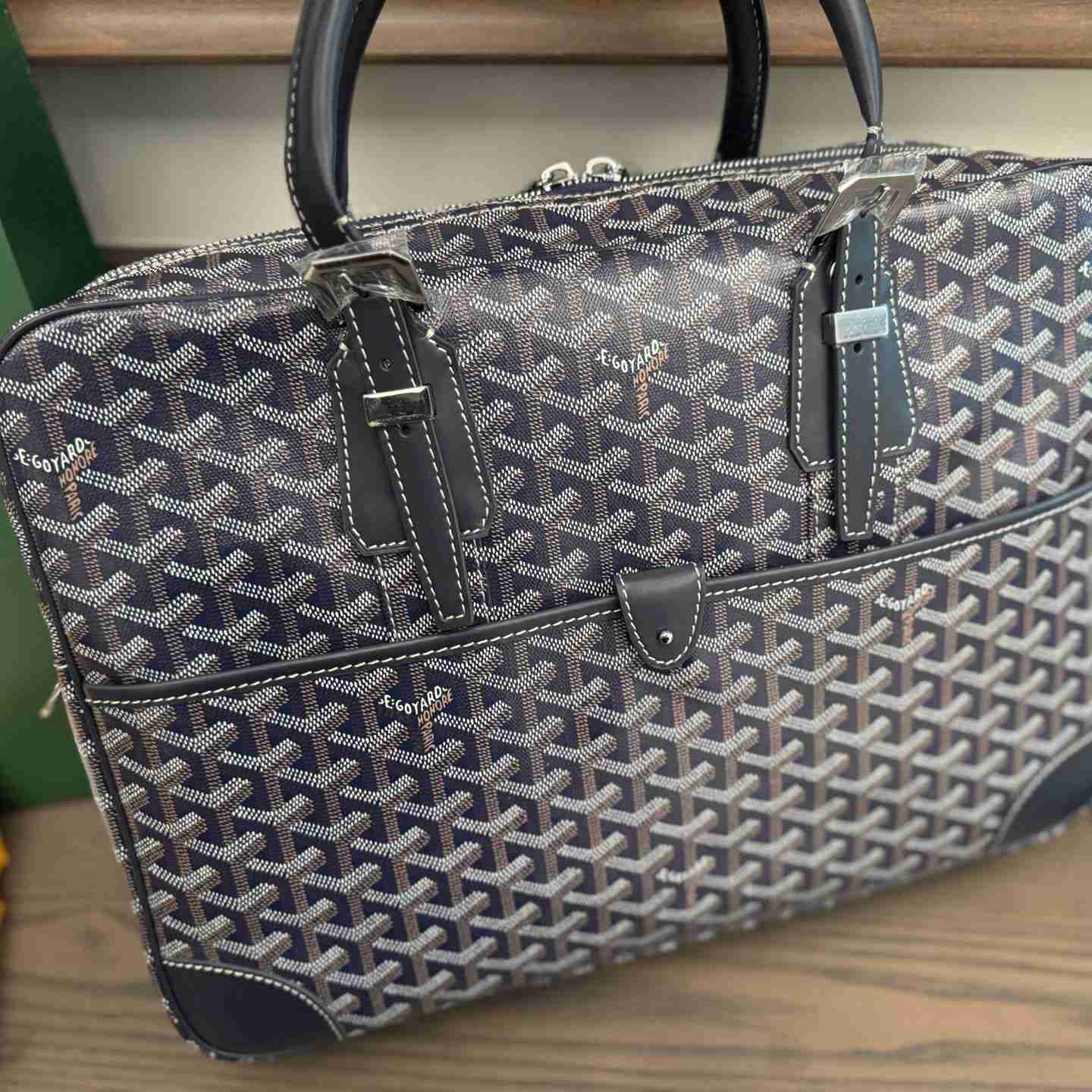 Goyard Ambassade MM Document Case - DopestKickz
