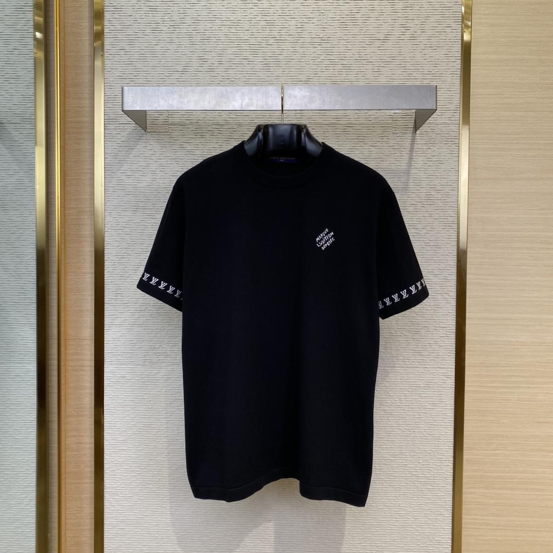 Louis Vuitton Signature Cotton Crewneck - DopestKickz