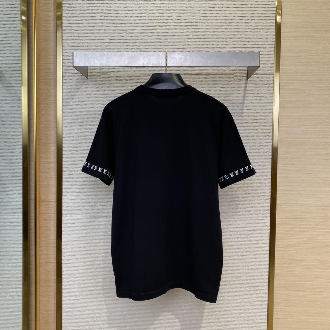Louis Vuitton Signature Cotton Crewneck - DopestKickz