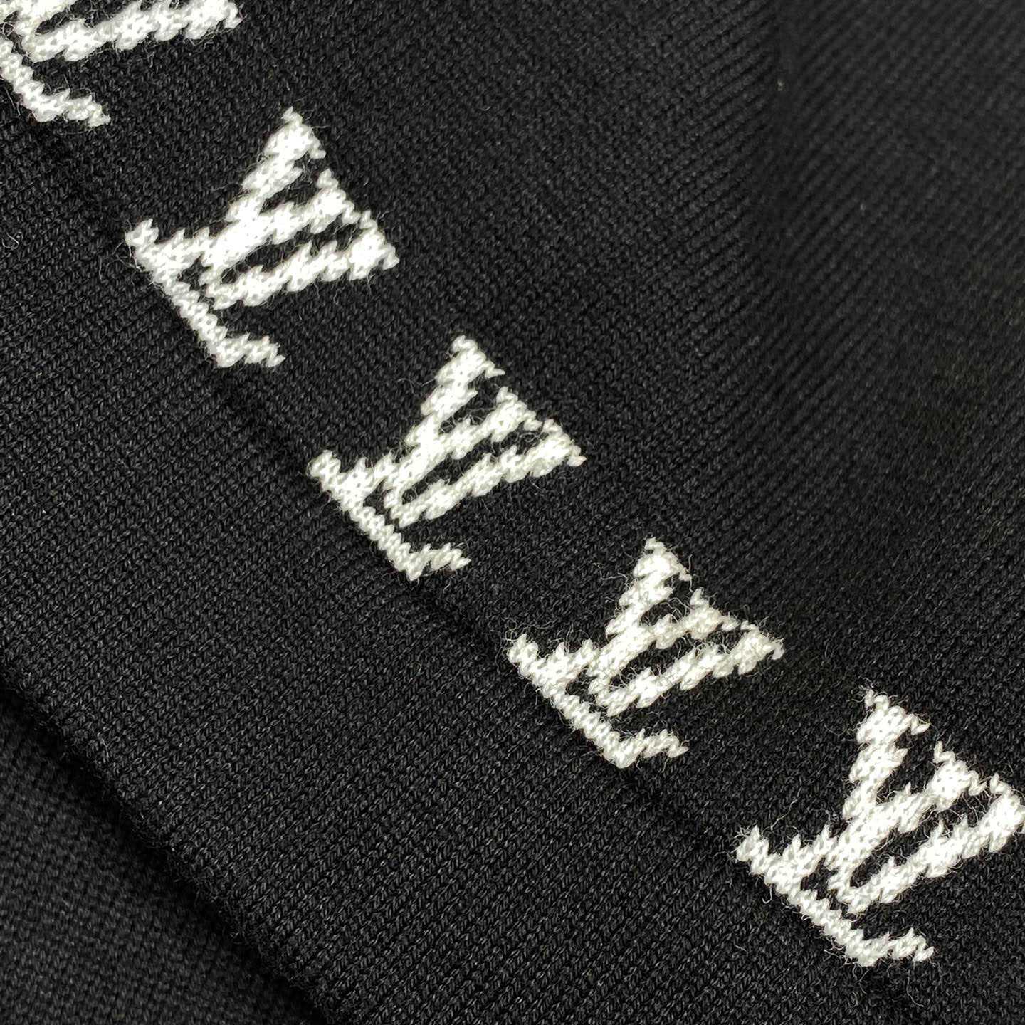 Louis Vuitton Signature Cotton Crewneck - DopestKickz