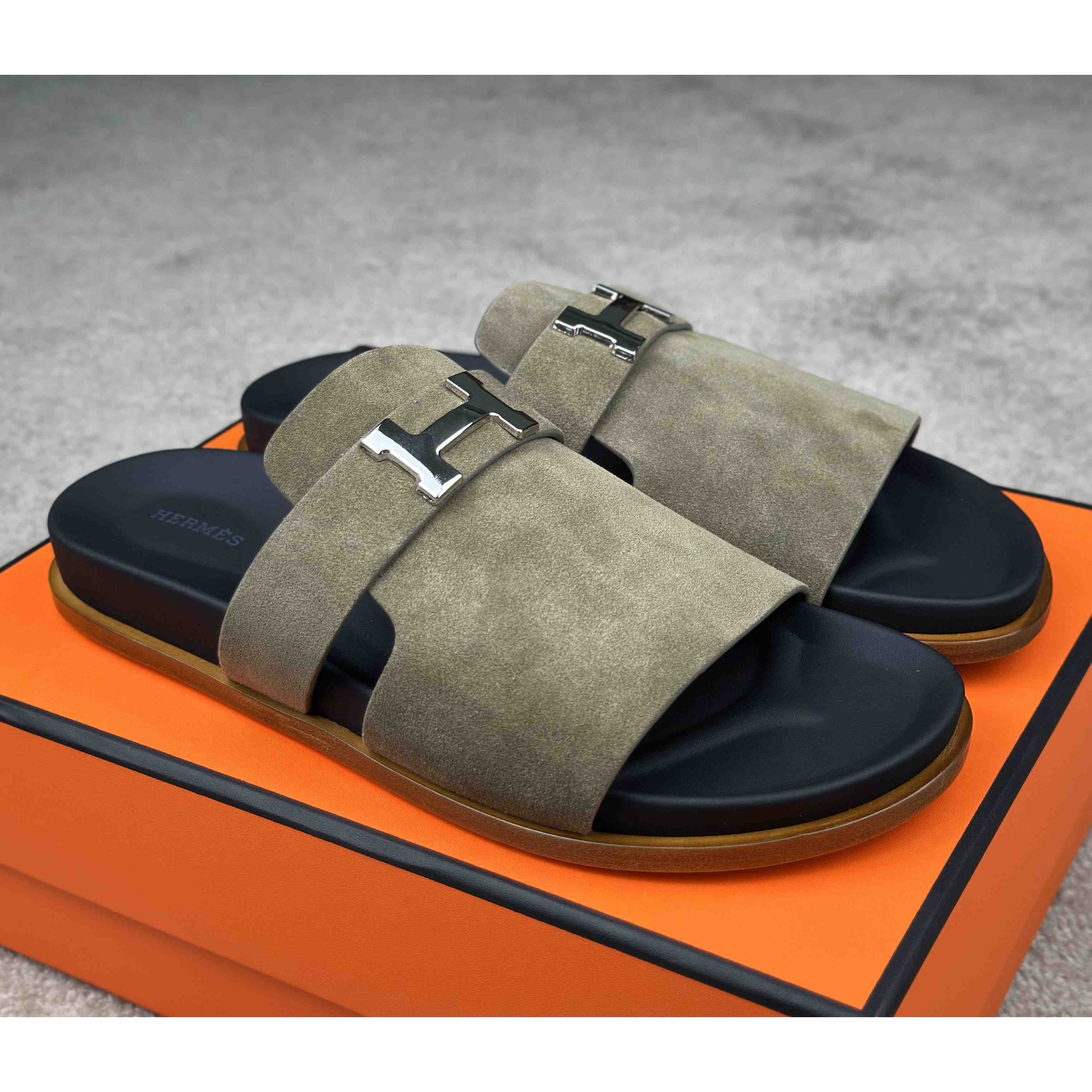 Hermes Jaures Sandal - DopestKickz