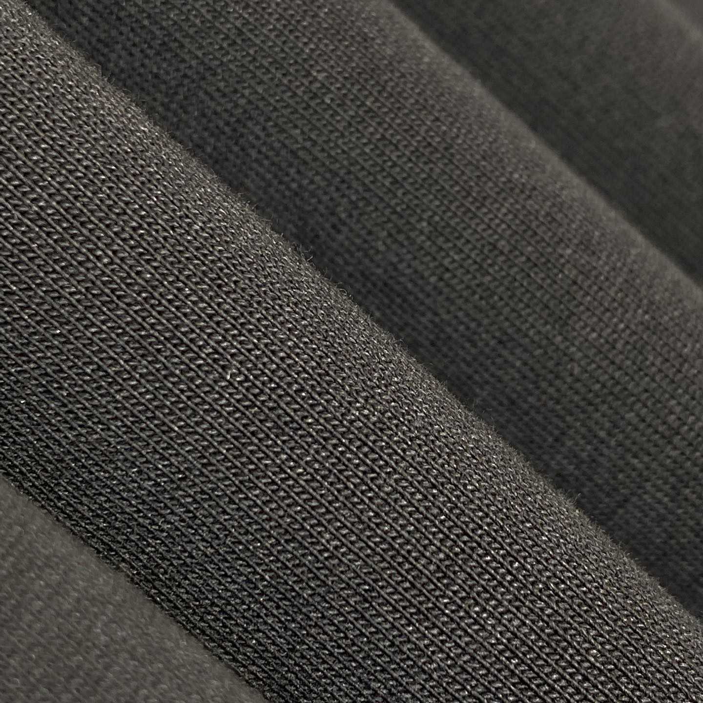 Louis Vuitton Embossed LV T-Shirt    1AGIJ4 - DopestKickz